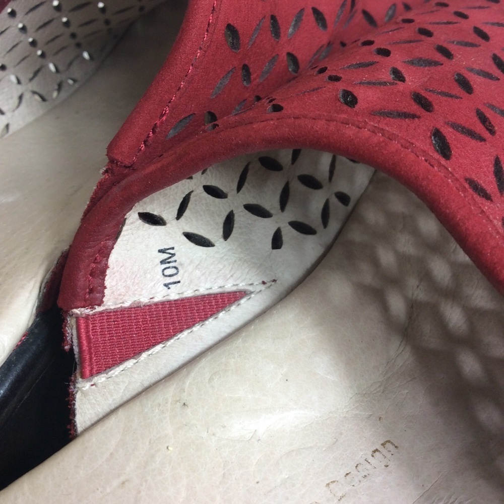 Jambu Ronnie red suede leather sport wedge sandal. Size 10 - Picture 7 of 8